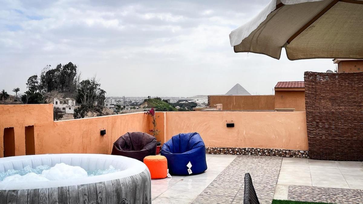 Апартаменты Boho Getaway With Pyramids View & Jacuzzi Giza Экстерьер фото
